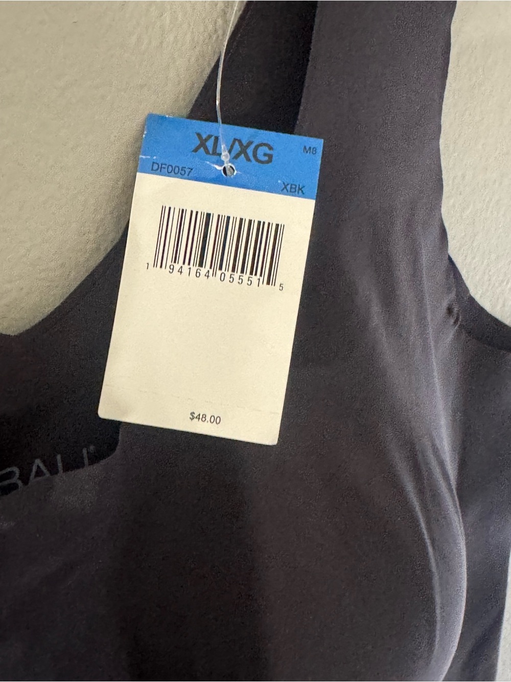 Seamless Black Shapewear Slip - Sleek V-Neck Support - Picture 4 of 5